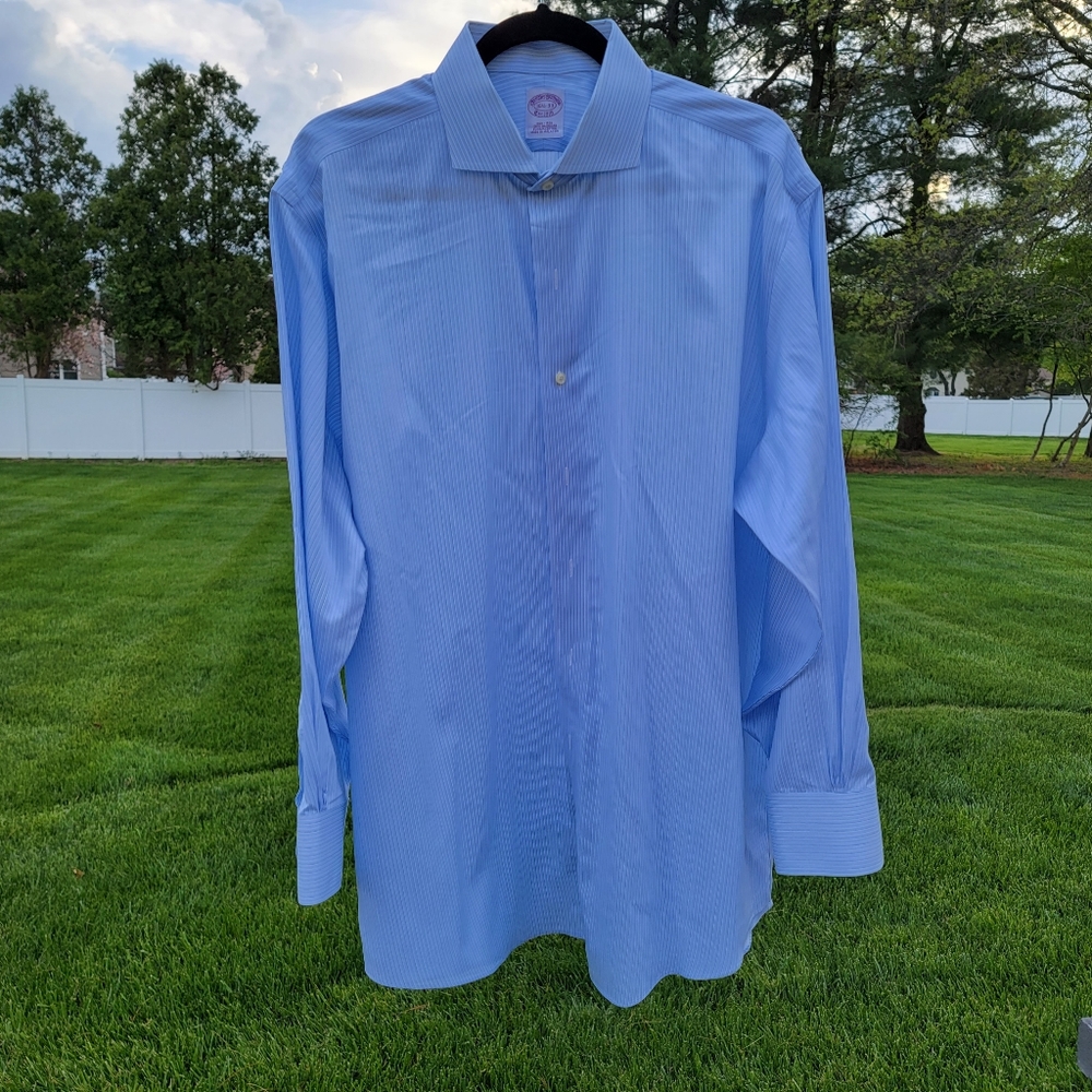 Brooks Brothers Relaxed-Fit Dress Shirt, Non-Iron Ainsley Collar Blue 16.5 33